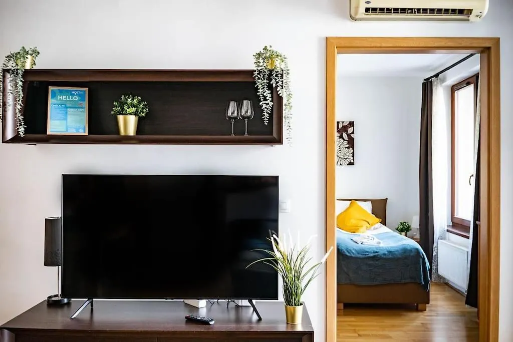 Free Parking! Soho Budapest 304, 4 Ppl, Ac, Fast Wifi, Smart Tv Apartment