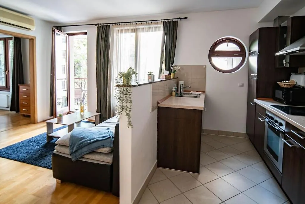 Free Parking! Soho Budapest 304, 4 Ppl, Ac, Fast Wifi, Smart Tv Apartment
