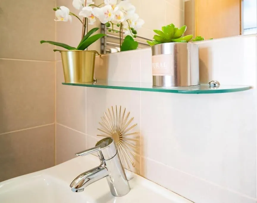 Apartment Free Parking! Soho Budapest 304, 4 Ppl, Ac, Fast Wifi, Smart Tv