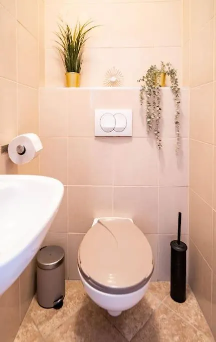 Free Parking! Soho Budapest 304, 4 Ppl, Ac, Fast Wifi, Smart Tv Apartment