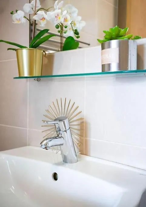 Apartment Free Parking! Soho Budapest 304, 4 Ppl, Ac, Fast Wifi, Smart Tv